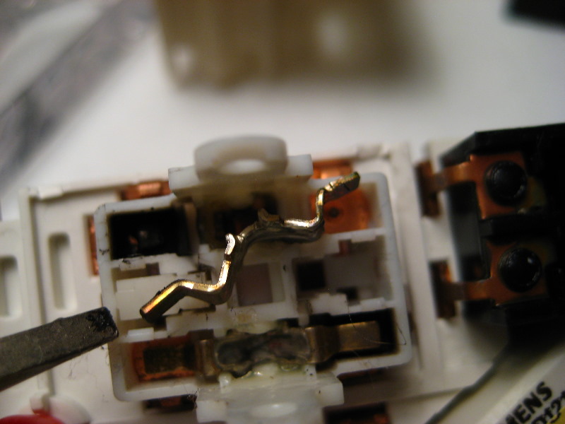 GM-Power-Window-Switch-Contacts-Cleaning-Guide-025