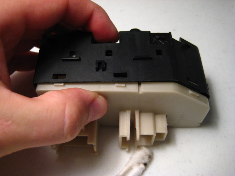 GM-Power-Window-Switch-Contacts-Cleaning-Guide-039