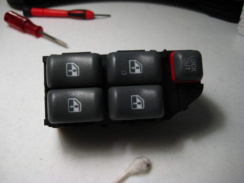 GM-Power-Window-Switch-Contacts-Cleaning-Guide-041