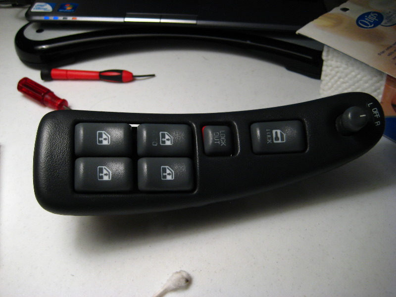 GM-Power-Window-Switch-Contacts-Cleaning-Guide-042
