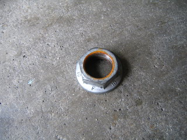 GM-Pontiac-Wheel-Bearing-Hub-Assembly-Repair-12