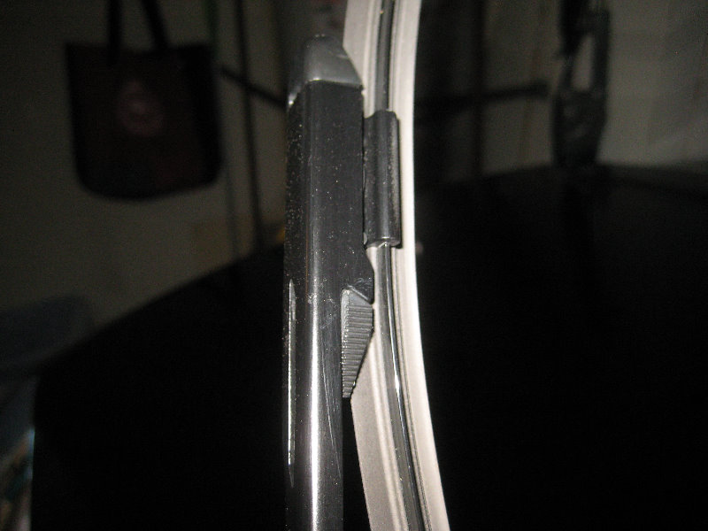 thumbnail image 2 of MGT All-Season Windshield Wiper Blades (24" & 21") – Direct Fit For GMC Acadia 2007-2012, Chevy Traverse 2009-2012, Malibu 2009-2012 2 of 4