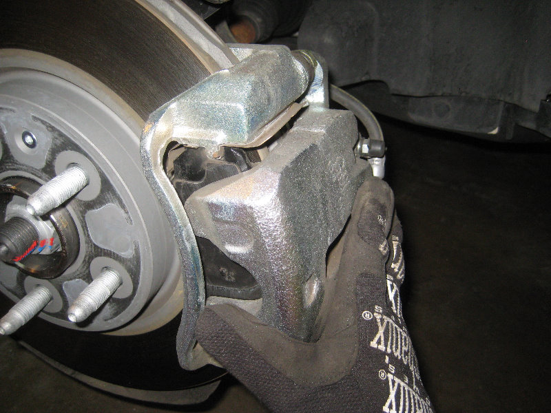 GMCTerrainFrontBrakePadsReplacementGuide033