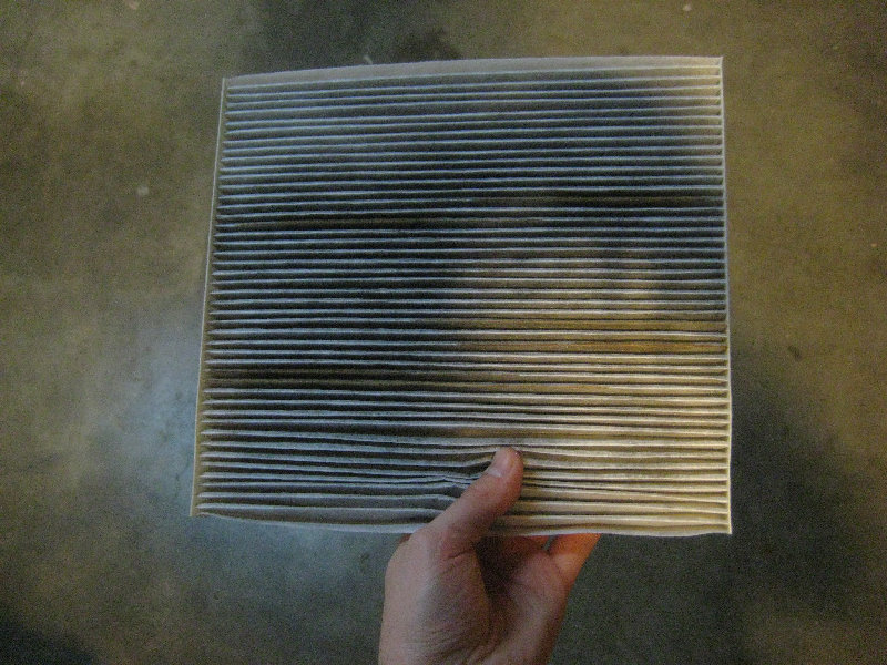 2010-2016-GMC-Terrain-Cabin-Air-Filter-Replacement-Guide-014