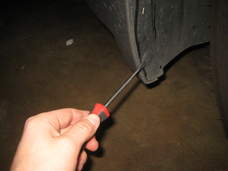 GMC-Terrain-Headlight-Bulbs-Replacement-Guide-004