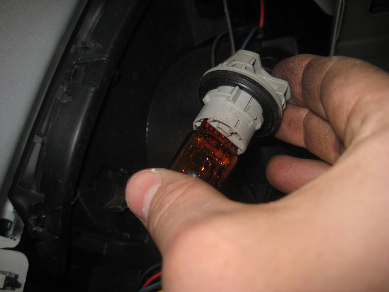 GMC-Terrain-Headlight-Bulbs-Replacement-Guide-042