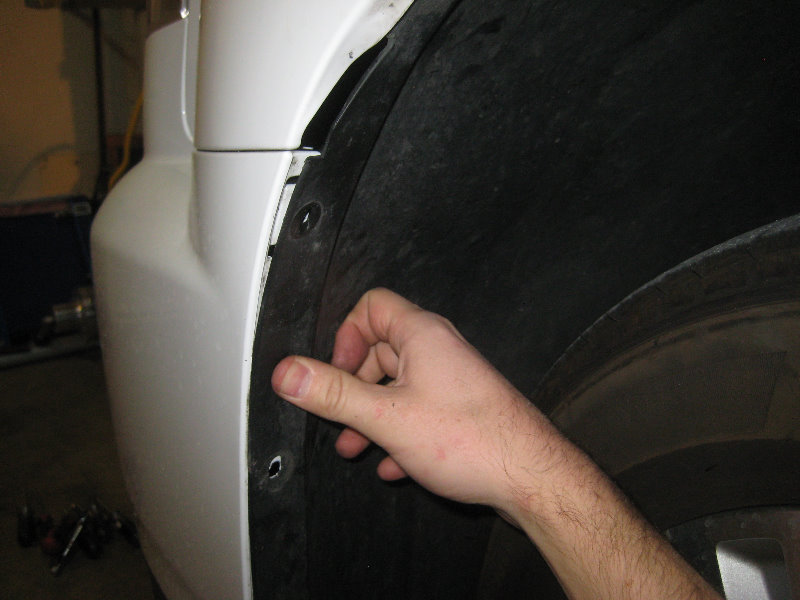 GMC-Terrain-Headlight-Bulbs-Replacement-Guide-050