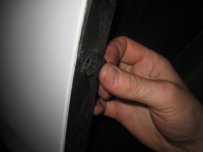 GMC-Terrain-Headlight-Bulbs-Replacement-Guide-051