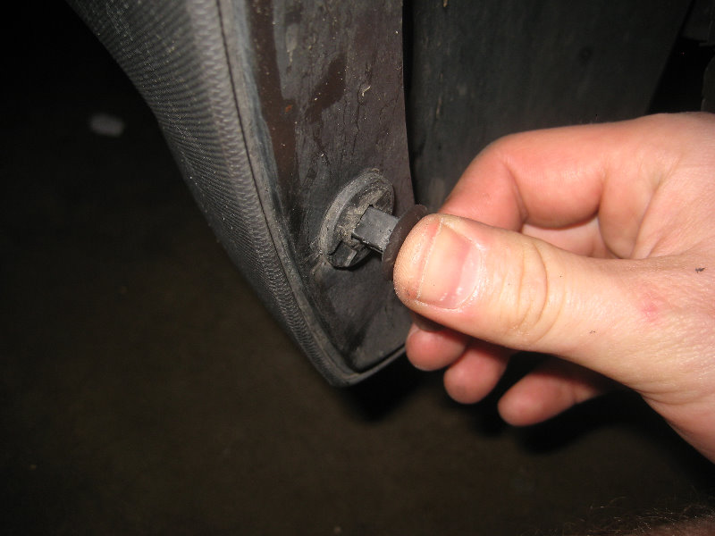 GMC-Terrain-Headlight-Bulbs-Replacement-Guide-052