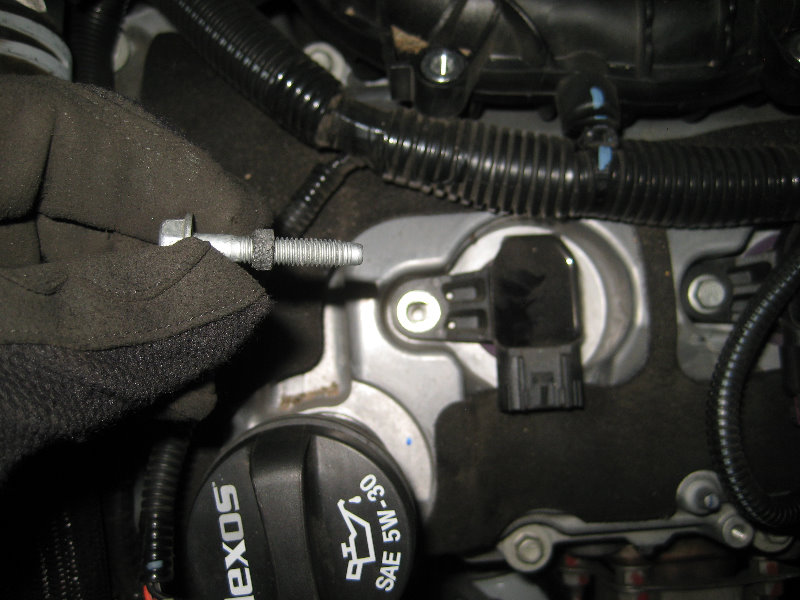GMC-Terrain-V6-Engine-Spark-Plugs-Replacement-Guide-018