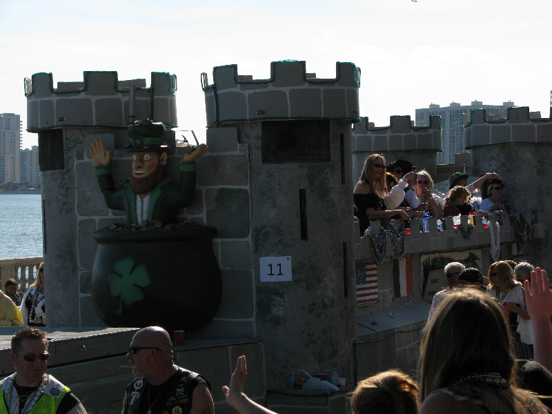 Gasparilla-Parade-of-the-Pirates-Tampa-FL-032