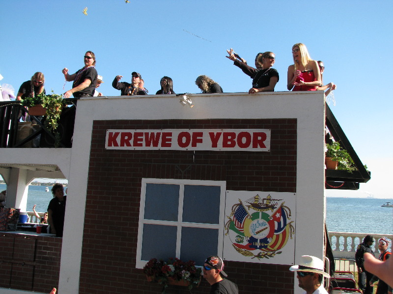 Gasparilla-Parade-of-the-Pirates-Tampa-FL-055