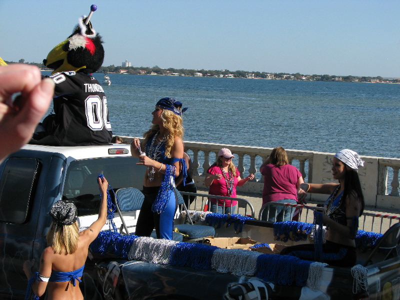 Gasparilla-Parade-of-the-Pirates-Tampa-FL-056