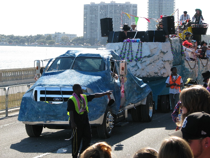 Gasparilla-Parade-of-the-Pirates-Tampa-FL-069