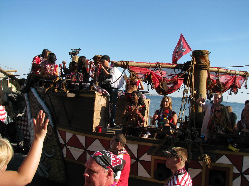 Gasparilla-Parade-of-the-Pirates-Tampa-FL-098