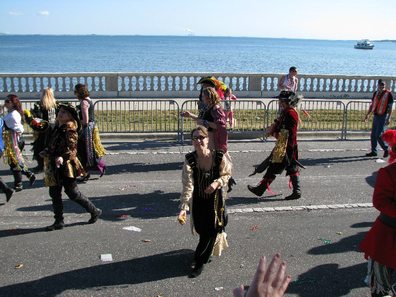 Gasparilla-Parade-of-the-Pirates-Tampa-FL-103
