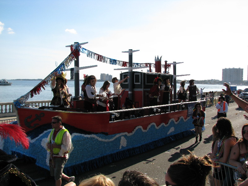 Gasparilla-Parade-of-the-Pirates-Tampa-FL-150