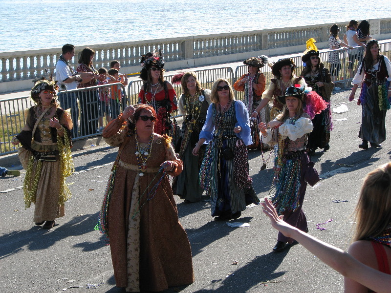 Gasparilla-Parade-of-the-Pirates-Tampa-FL-159