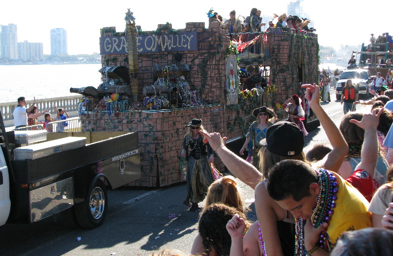 Gasparilla-Parade-of-the-Pirates-Tampa-FL-163