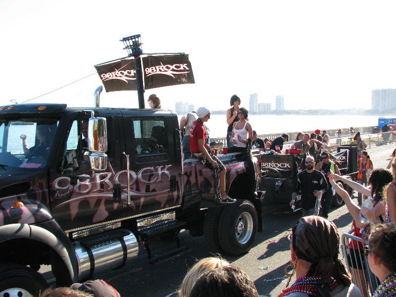 Gasparilla-Parade-of-the-Pirates-Tampa-FL-197