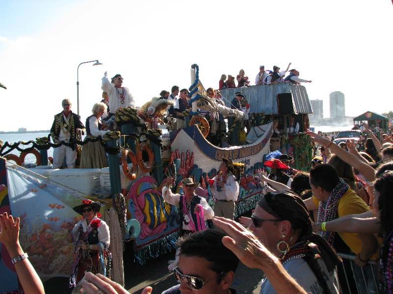 Gasparilla-Parade-of-the-Pirates-Tampa-FL-219