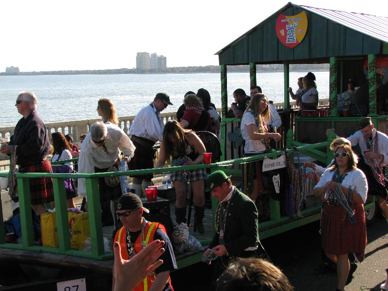 Gasparilla-Parade-of-the-Pirates-Tampa-FL-222