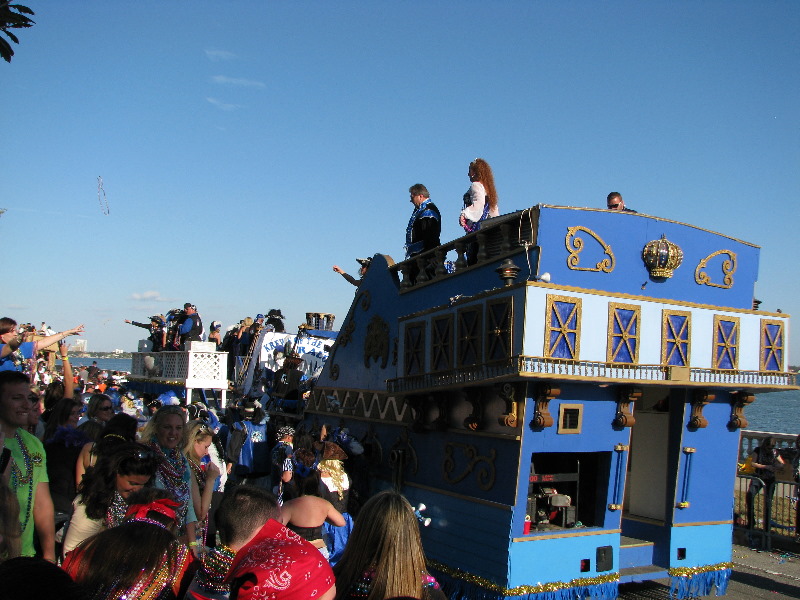 Gasparilla-Parade-of-the-Pirates-Tampa-FL-235