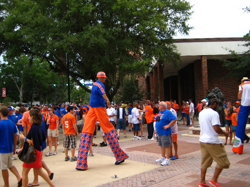 UG-Gators-Vs-Buccaneers-Tailgating-Gainesville-FL-003