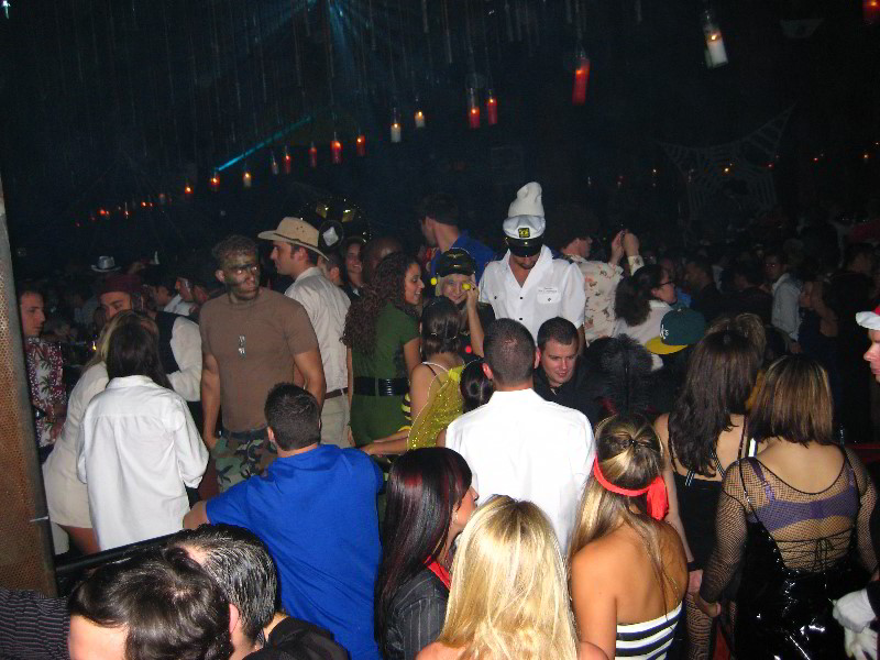 Halloween-2008-Hard-Rock-Hollywood-FL-018