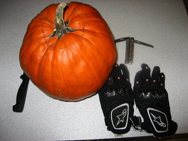 Halloween-Pumpkin-Carving-06-009