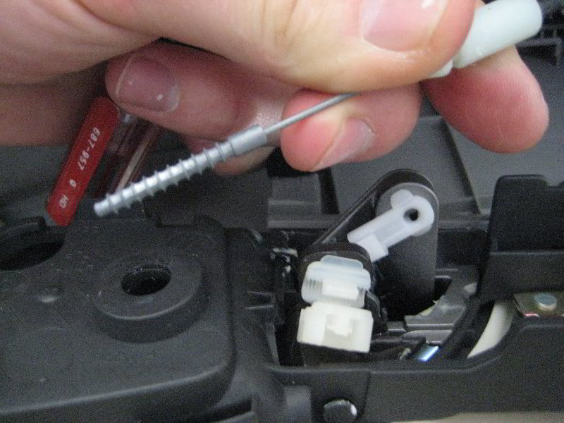 Honda-Accord-Interior-Door-Panel-Removal-Guide-033