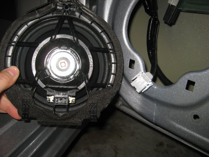 Honda-Accord-Interior-Door-Panel-Removal-Guide-047