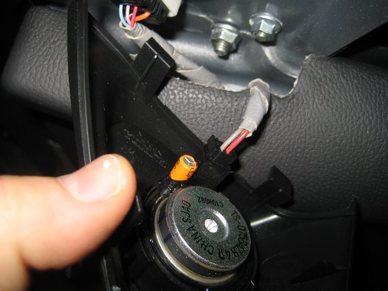 Honda-Accord-Interior-Door-Panel-Removal-Guide-072