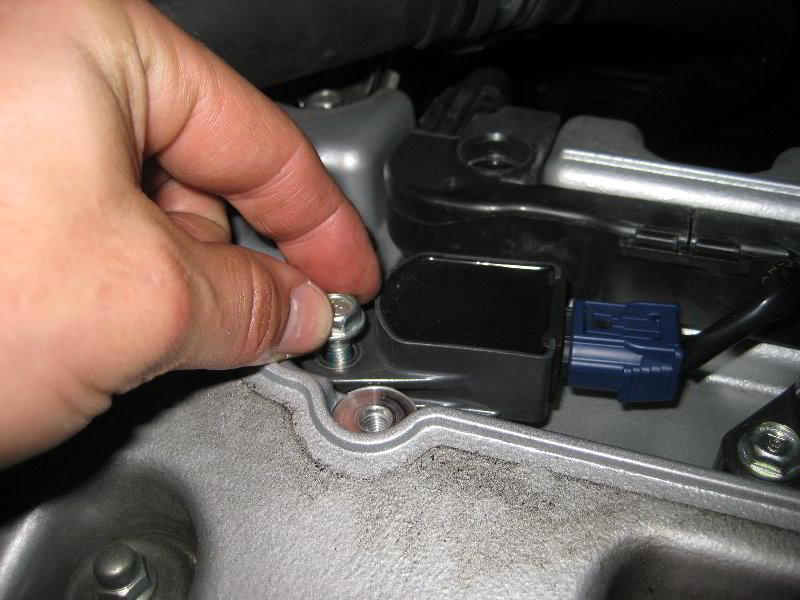 Honda-Accord-K24Z2-I4-Engine-Spark-Plugs-Replacement-Guide-026