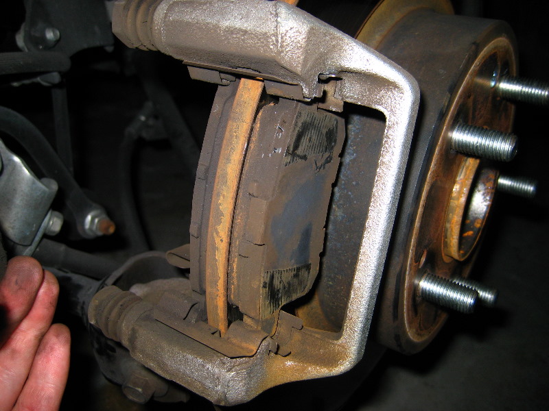 HondaAccordRearBrakePadsReplacementGuide012