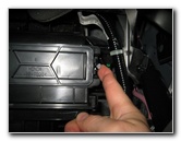 Honda-CR-V-Cabin-Air-Filter-Replacement-Guide-010