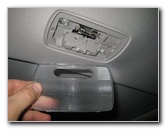Honda-CR-V-Dome-Light-Bulb-Replacement-Guide-004
