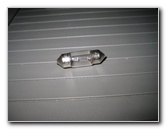 Honda-CR-V-Dome-Light-Bulb-Replacement-Guide-007