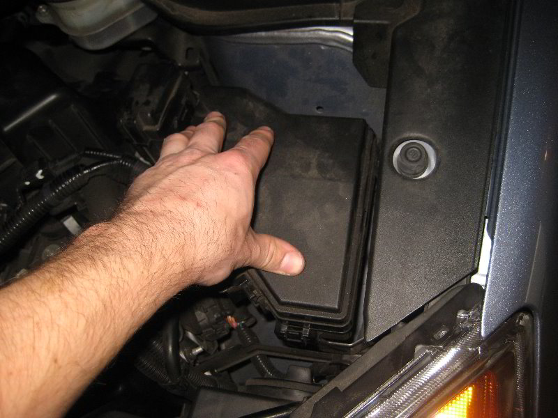 Honda-CR-V-Electrical-Fuse-Replacement-Guide-017