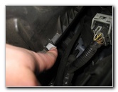 Honda-CR-V-Engine-Air-Filter-Replacement-Guide-007