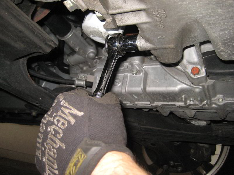 Honda-CR-V-Engine-Oil-Change-Guide-011