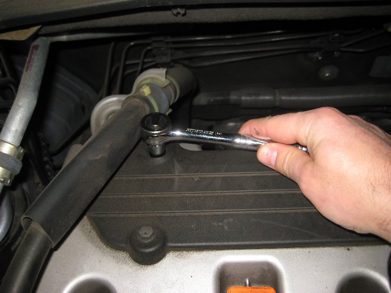 Honda-CR-V-K24Z-I4-Engine-Spark-Plugs-Replacement-Guide-005