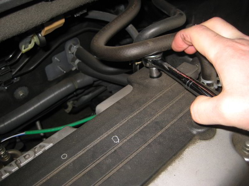 Honda-CR-V-K24Z-I4-Engine-Spark-Plugs-Replacement-Guide-006