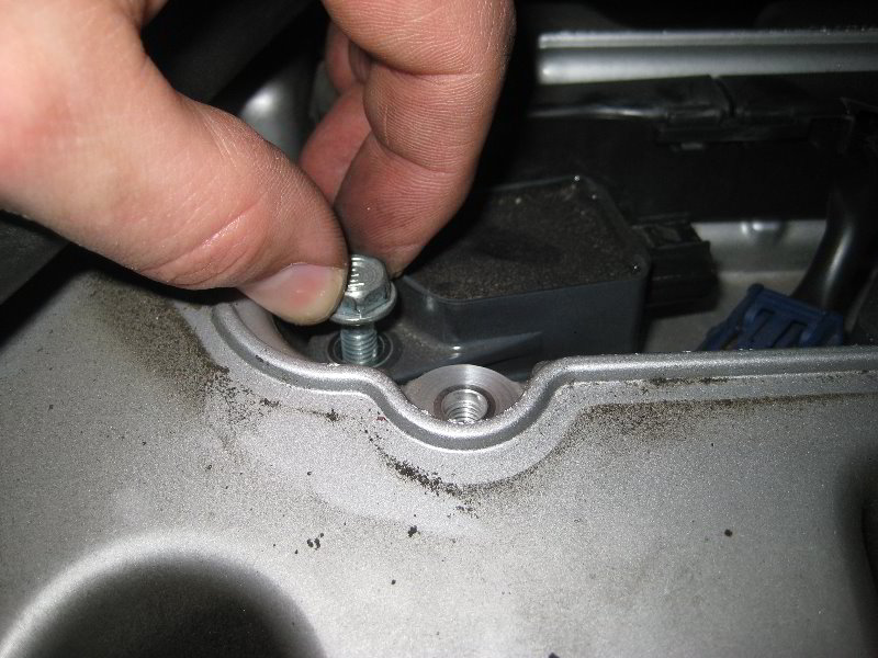 Honda-CR-V-K24Z-I4-Engine-Spark-Plugs-Replacement-Guide-030