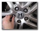 Honda-CR-V-Front-Brake-Pads-Replacement-Guide-004