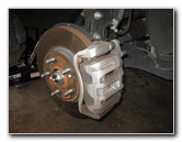 Honda-CR-V-Front-Brake-Pads-Replacement-Guide-007