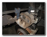 Honda-CR-V-Front-Brake-Pads-Replacement-Guide-022