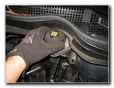 Honda-CR-V-Front-Brake-Pads-Replacement-Guide-023