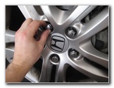 Honda-CR-V-Front-Brake-Pads-Replacement-Guide-035