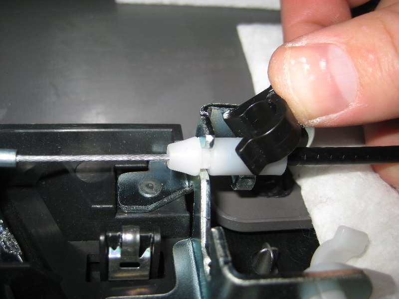 Honda-CR-V-Interior-Door-Panel-Removal-Guide-052